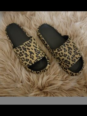 Leopard Print Slide Sandals - Women's Casual Pool Slides